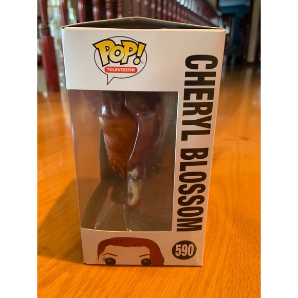 Funko POP - Cheryl Blossom #590 - Picture 3 of 3